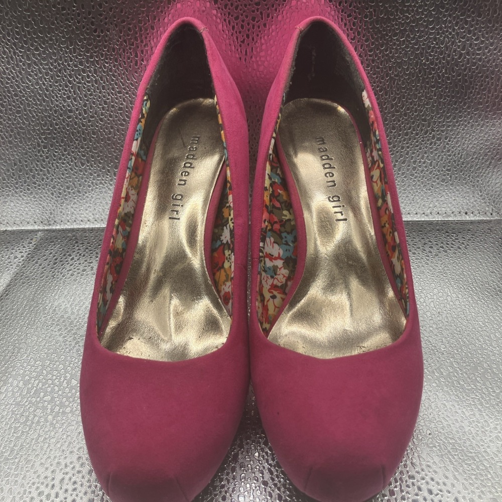 Madden Girl Shoes Womens 8 Getta Slip On Pumps Pink Casual Heels- Read